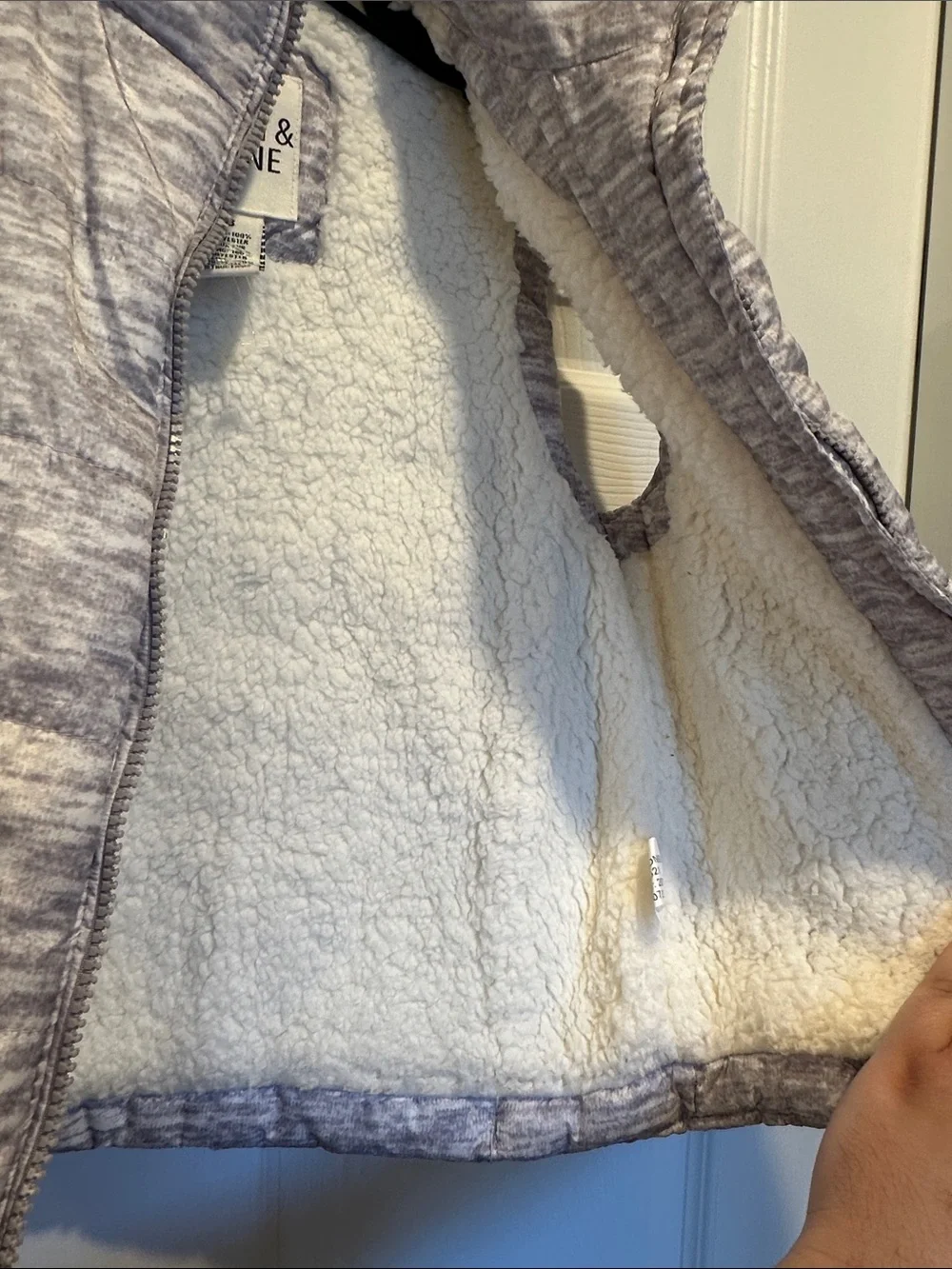 Birch & Stone Girls' Light Gray Quilted Puffer Vest - Heathered